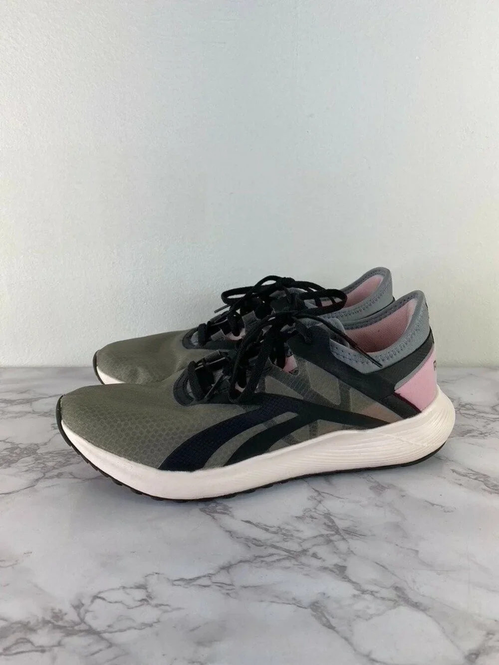 Reebok Women's Pink & Green Lace Up Jogging Running Sneaker SZ 7.5